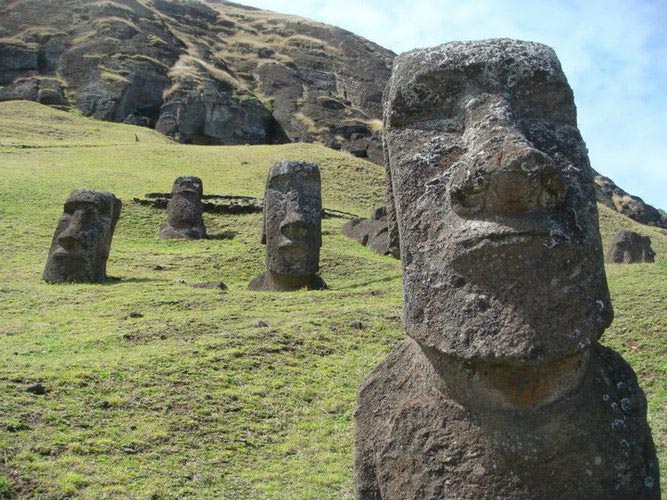 Famed Moai statues. Photo courtesy of Elizabeth Nicknam Retana.